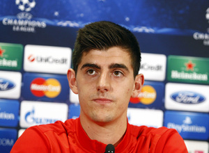 Temporada 13/14. Rueda de prensa Champions. Estadio Ernst Happel.  Courtois comparece ante los Medios